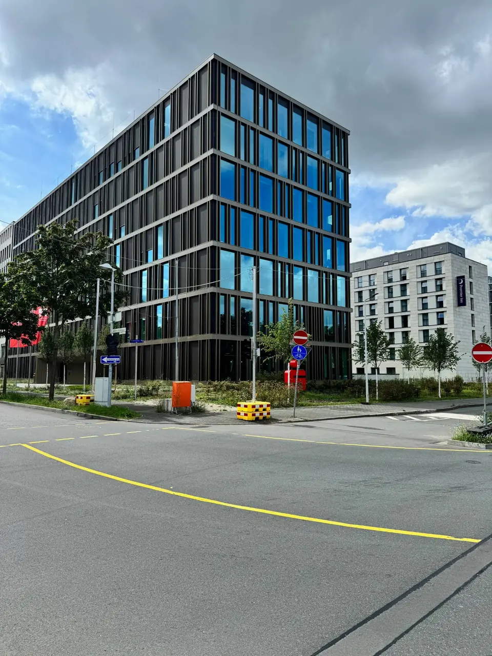 Sparkasse Verwaltungsgebäude, Darmstadt – Ansicht 2